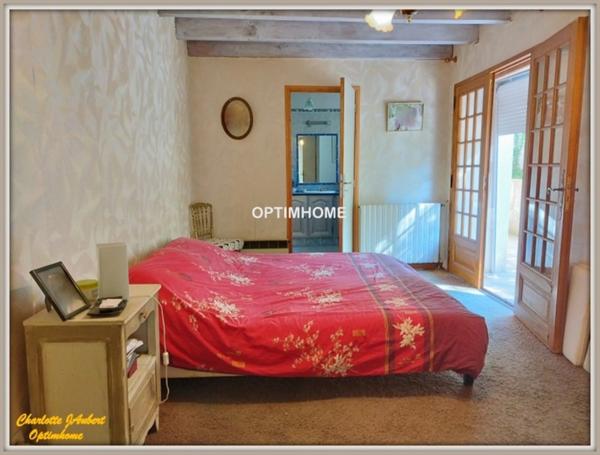 Maison à vendre 5 pièces CHALAIS (16)