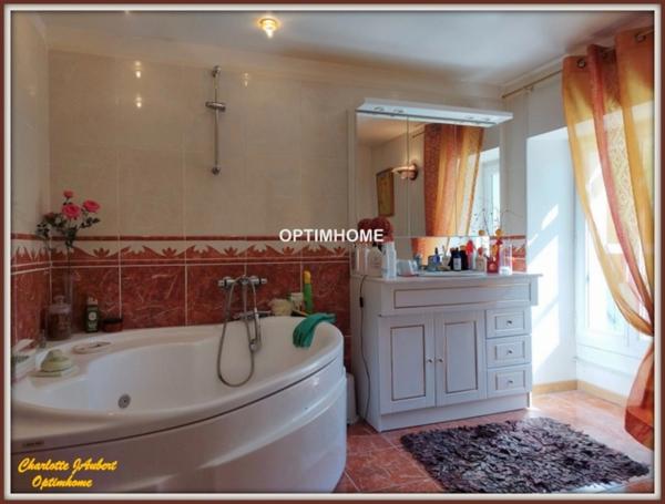 Maison à vendre 5 pièces CHALAIS (16)