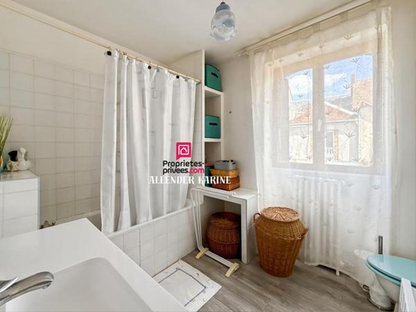 Maison Villeneuve L Archeveque 5 pièce(s) 122 m2