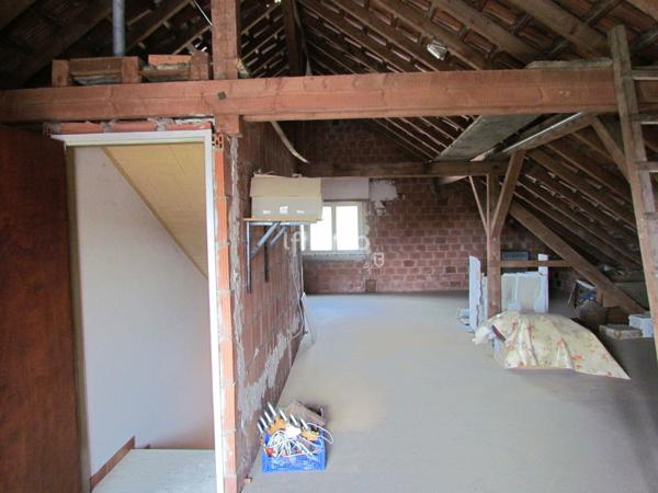 Maison 4/5 pièces sur 5.56 ares