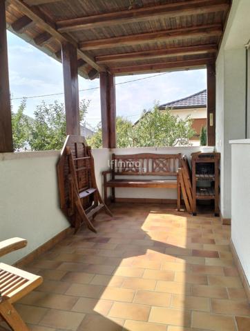 Maison 4/5 pièces sur 5.56 ares