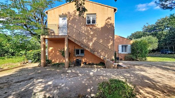 SAINT-MAXIMIN-LA-SAINTE-BAUME - MAISON DE PLAIN-PIED AVEC STUDIO INDÉPENDANT ET PISCINE