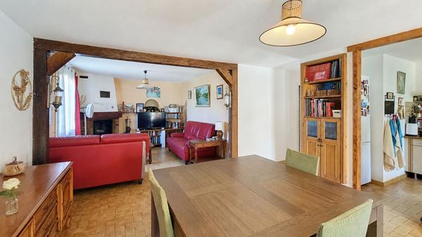 SAINT-MAXIMIN-LA-SAINTE-BAUME - MAISON DE PLAIN-PIED AVEC STUDIO INDÉPENDANT ET PISCINE