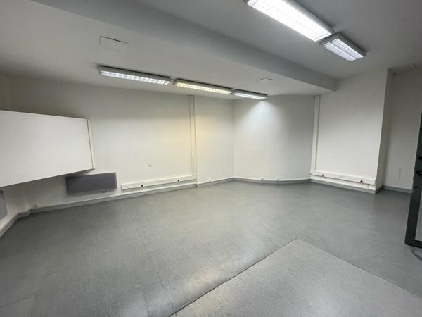 Bureaux de 184 m² à louer en hypercentre de Poitiers - Place Charles de Gaulle