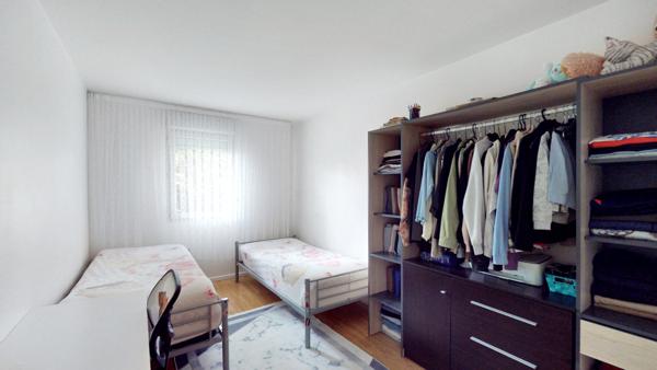 Appartement 3 pièces en rez de jardin actuellement loué 850 euros CC