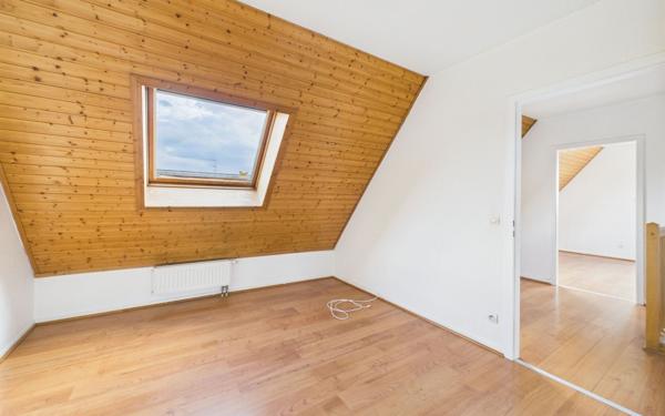 Appartement à vendre    5 pièces • 111 m2 Holtzheim