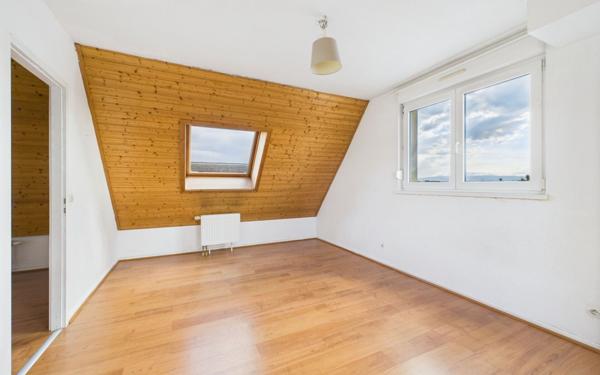 Appartement à vendre    5 pièces • 111 m2 Holtzheim