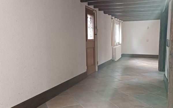 Maison à vendre    4 pièces • 146 m2 Marcilly-en-Villette