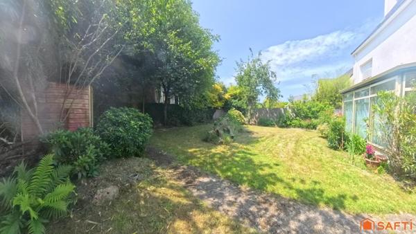 Vaste et lumineuse maison familiale