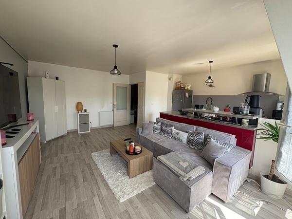 Appartement Corbeil Essonnes 3 pièce(s) 63.17 m2