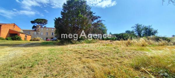 Maison à LASBORDES, 11400 - 6 pièces 246m²