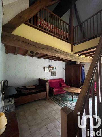 Longère 7 pièces de 134 m² à Gaillefontaine (76870)