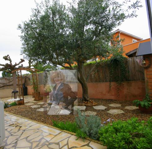 Aigues-Mortes (30220) Quartier les BOUDRES, maison 3 pièces avec terrain