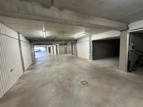 Garage
                                                                                                                                                
                                                                                                                                                
                                                                                                                                                
                                                                                                                                                                                                                                                                                                                        18  m²