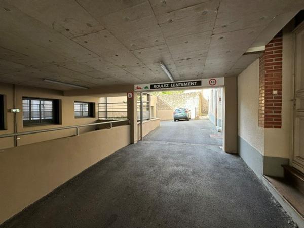 Garage
                                                                                                                                                
                                                                                                                                                
                                                                                                                                                
                                                                                                                                                                                                                                                                                                                        18  m²