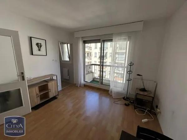 Appartement à louer 1 pièce 27m² Clermont-Ferrand (63000)