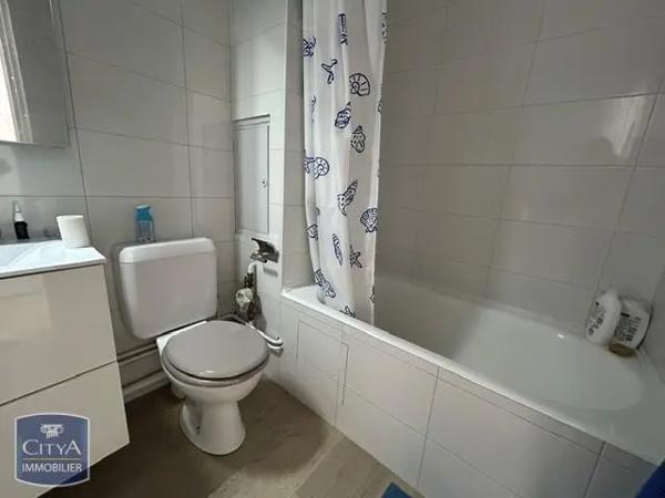 Appartement à louer 1 pièce 27m² Clermont-Ferrand (63000)