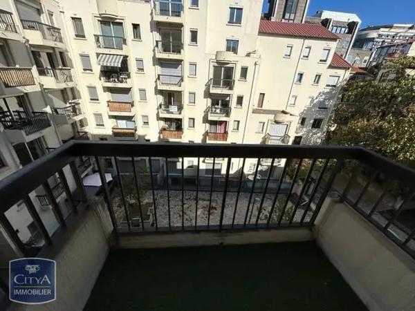 Appartement à louer 1 pièce 27m² Clermont-Ferrand (63000)