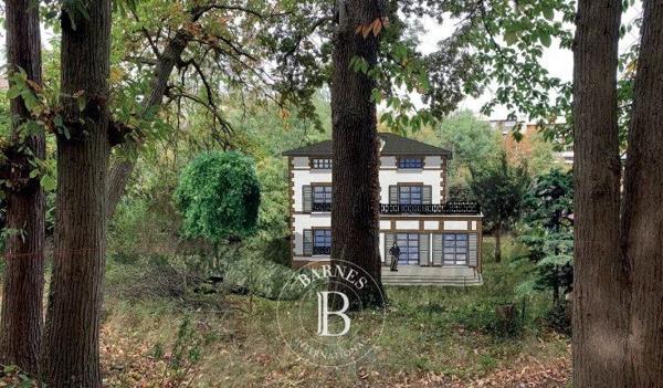 Rueil-Malmaison, Terrain constructible  1 790 m² à vendre