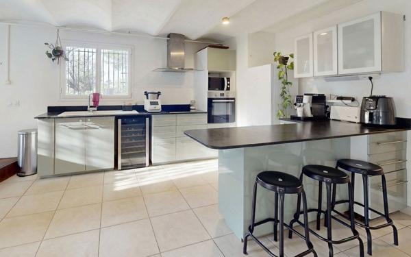 Maison à vendre    6 pièces •  Plan-de-Cuques