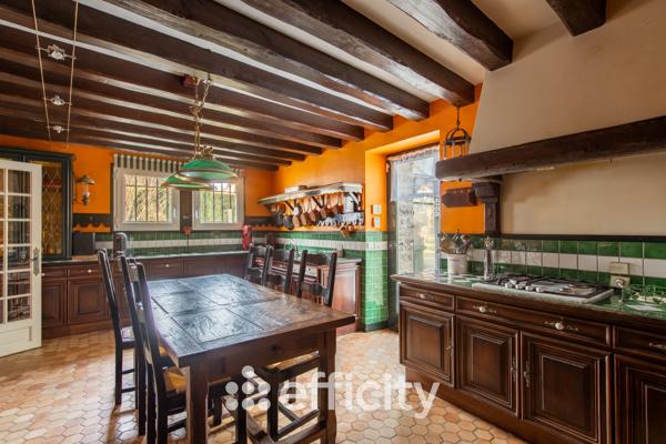 Maison
         10 pièces
        - 300 m² Bien prestige 599 000 € *