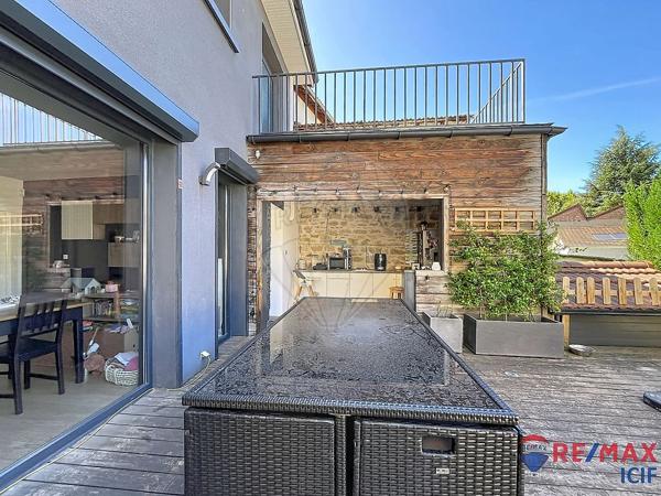 Maison 5 chambre(s) à vendre - Bourgoin-Jallieu, Isère - 38