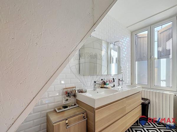 Maison 5 chambre(s) à vendre - Bourgoin-Jallieu, Isère - 38