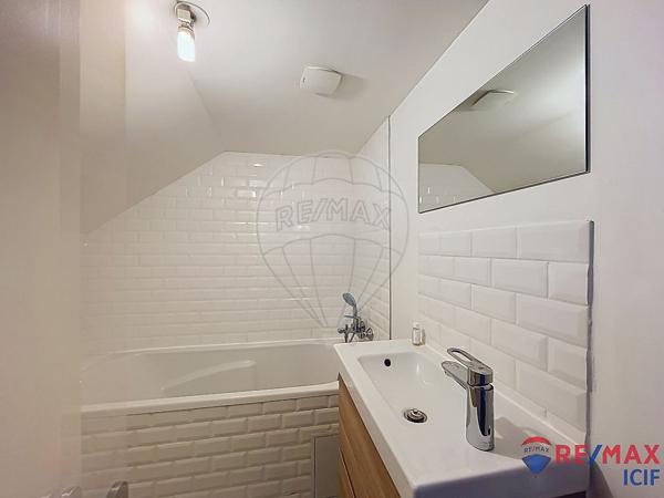 Maison 5 chambre(s) à vendre - Bourgoin-Jallieu, Isère - 38