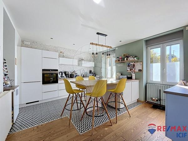 Maison 5 chambre(s) à vendre - Bourgoin-Jallieu, Isère - 38