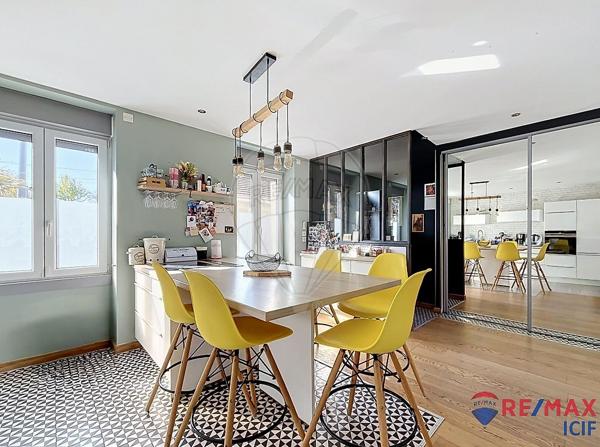Maison 5 chambre(s) à vendre - Bourgoin-Jallieu, Isère - 38