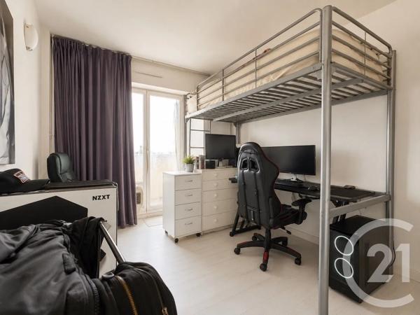 Appartement F4 à vendre  4 pièces - 82 m 2   SEVRAN  - 93