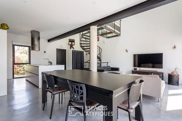 Maison d’architecte avec jardin et piscine