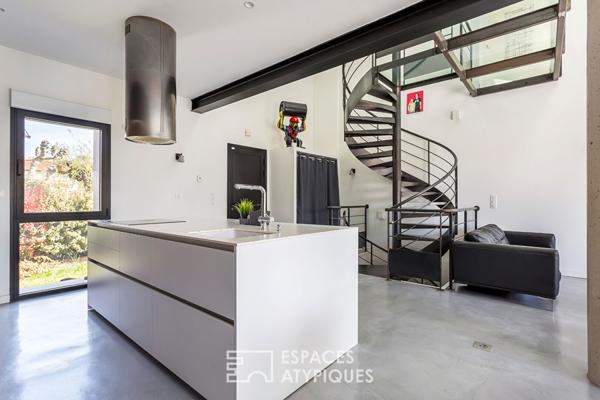 Maison d’architecte avec jardin et piscine