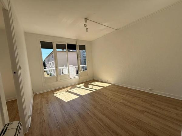 Appartement à louer à Évreux (27000)