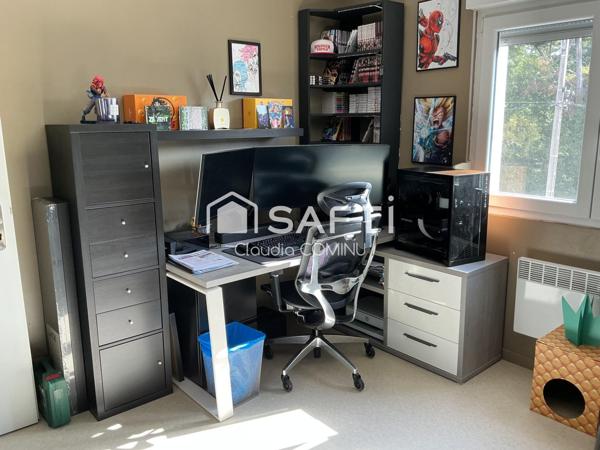 Appartement 100 m2 avec terrasse et parkings