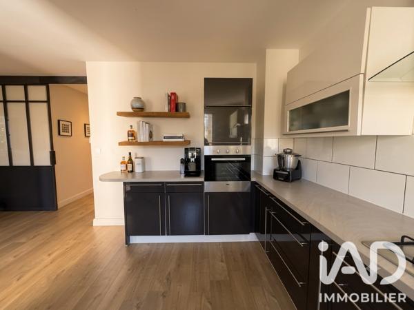 Maison à vendre 8 pièces 216 m² Charnay-lès-Mâcon