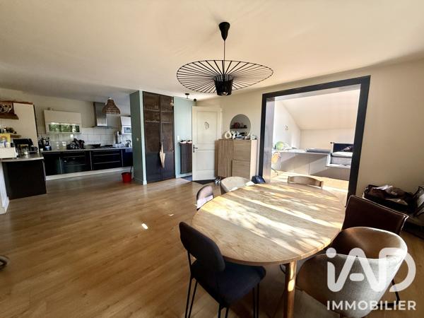 Maison à vendre 8 pièces 216 m² Charnay-lès-Mâcon