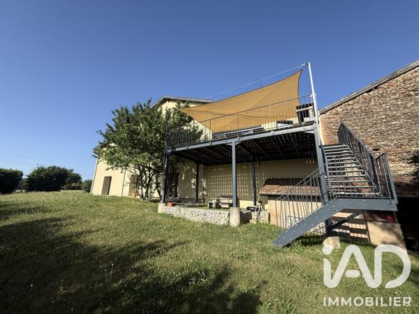Maison à vendre 8 pièces 216 m² Charnay-lès-Mâcon