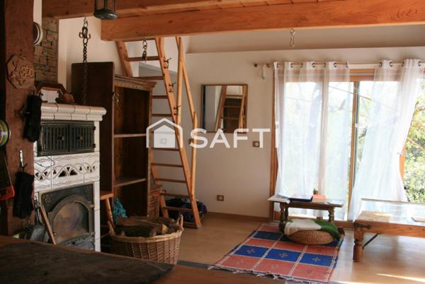 Cabanon rénové sur 4000 m² de terrain. En vente interactive.