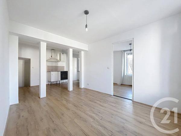 Appartement F2 à vendre  2 pièces - 32,07 m 2   ST DENIS  - 93