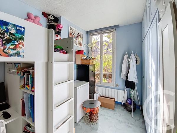 Appartement F2 à vendre  2 pièces - 32,07 m 2   ST DENIS  - 93