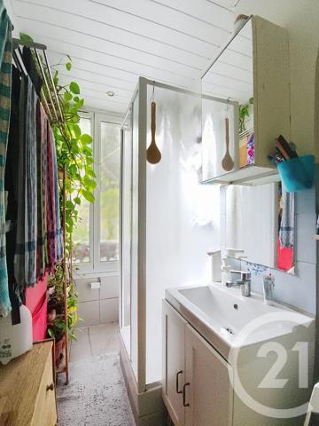Appartement F2 à vendre  2 pièces - 32,07 m 2   ST DENIS  - 93