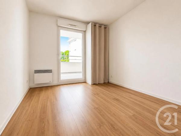 Appartement F4 à vendre  4 pièces - 85 m 2   PONTOISE  - 95