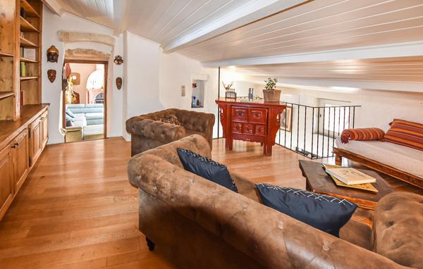 Villes-sur-Auzon (84570) Maison avec gîte attenant et piscine