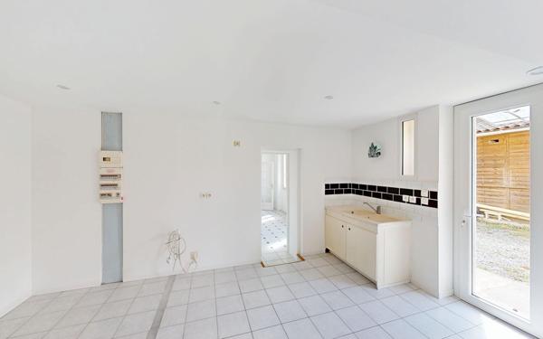 Maison à vendre    4 pièces •  Lherm
