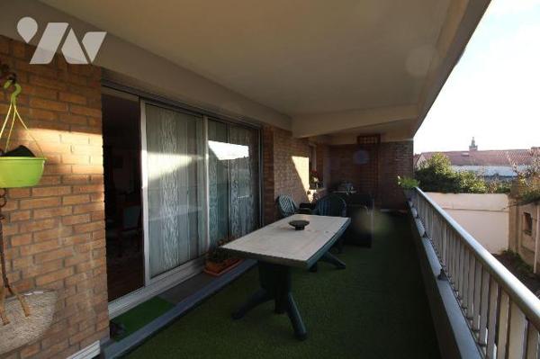 APPARTEMENT 128 M2 - 3 CHAMBRES - TERRASSE 23 M2 - CAVE ET GARAGE - A VENDRE - MALO LES BAINS
...