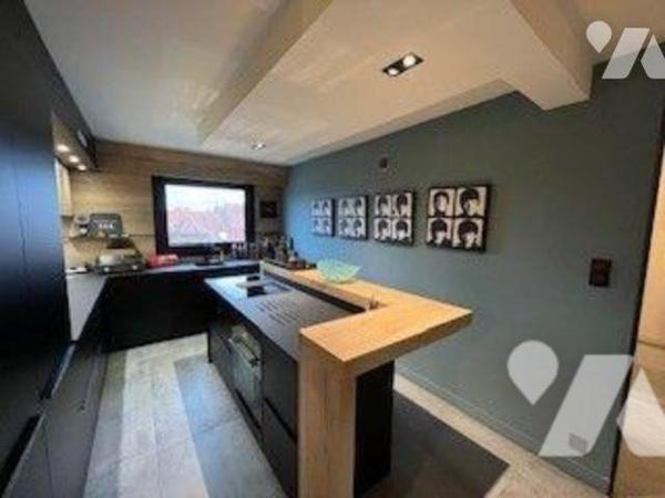 APPARTEMENT 128 M2 - 3 CHAMBRES - TERRASSE 23 M2 - CAVE ET GARAGE - A VENDRE - MALO LES BAINS
...