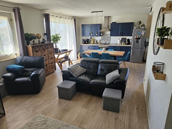 Maison de plain-pied sur la commune de St Pierre d'Excideuil à 3 minute de CIVRAY