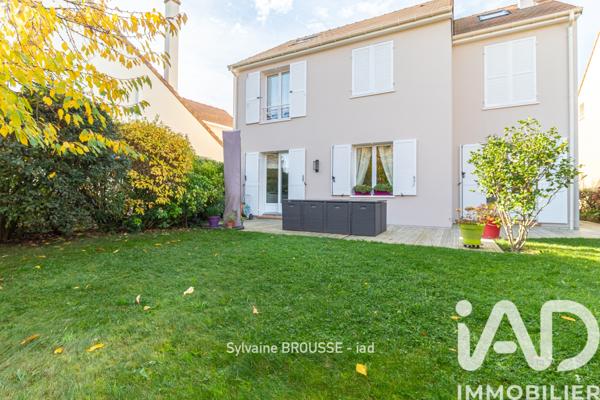 Maison à vendre 7 pièces 130 m² Villepreux