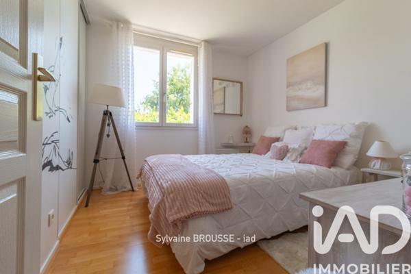 Maison à vendre 7 pièces 130 m² Villepreux
